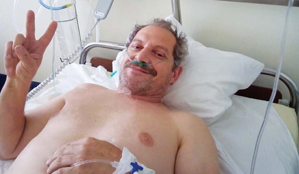 O ηθοποιός Σωτήρης Ταχτσόγλου έπεσε από τον 3ο όροφο πολυκατοικίας στον Βύρωνα 1 sotiris tahtsoglou
