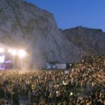 Φεστιβάλ Βράχων 2026: Εκπτώσεις στην τοπική αγορά του Βύρωνα με το εισιτήριο της παράστασης vraxwn1