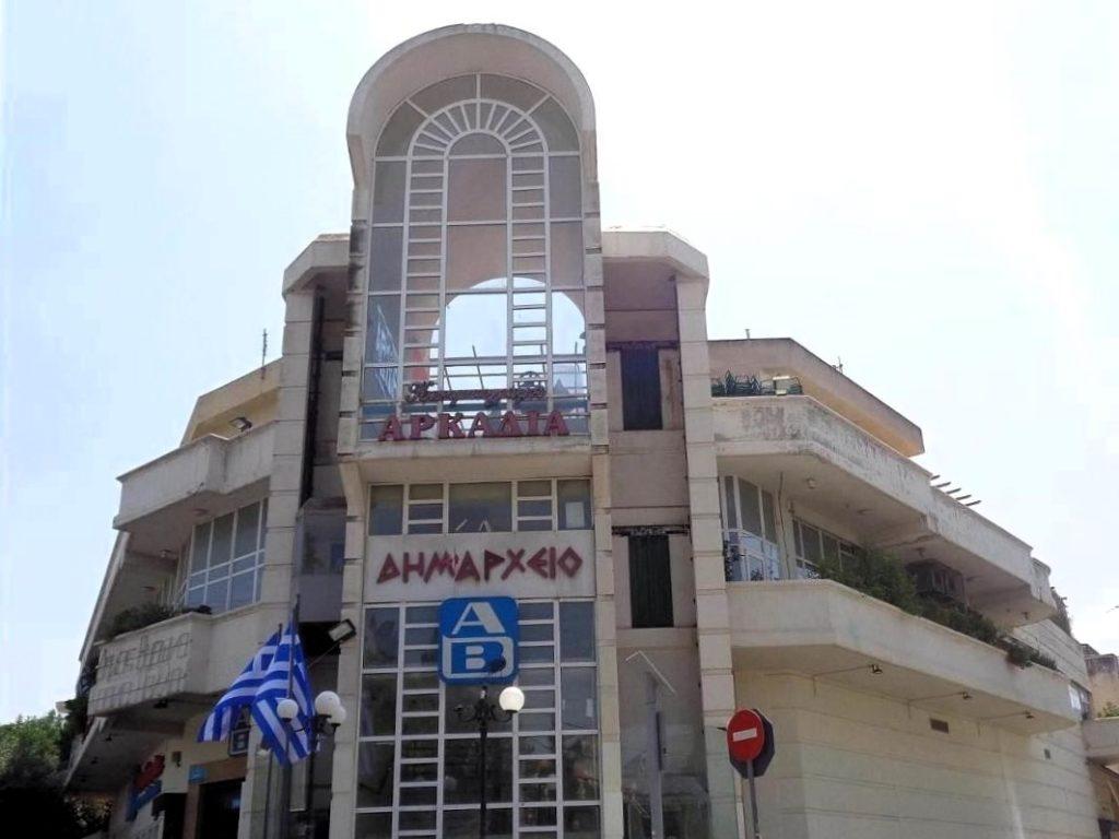 Οι 6 υποψήφιοι δήμαρχοι που διεκδικούν τον Δήμο Βύρωνα 7 dimarxeio