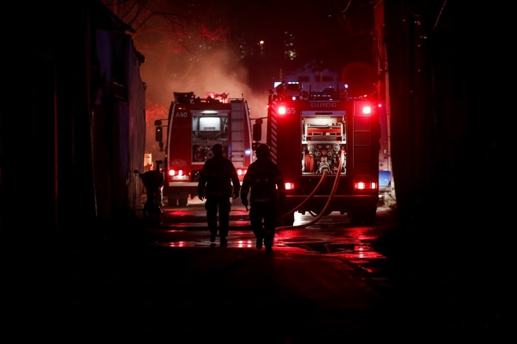 Εμπρηστική επίθεση σε σούπερ μάρκετ στον Βύρωνα 1 purosvestiki fotia