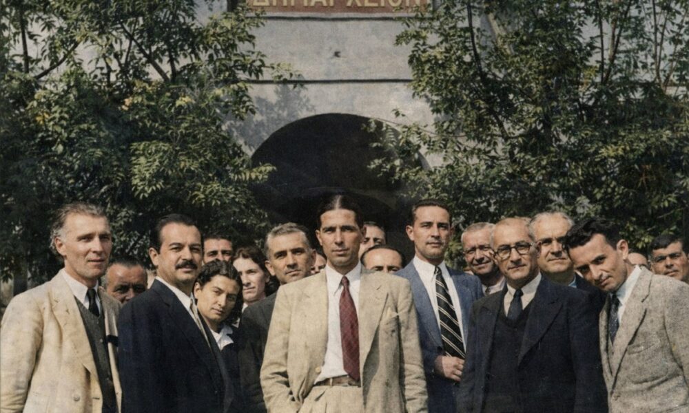 Ιστορικές φωτογραφίες του Βύρωνα ζωντανεύουν με τη βοήθεια της τεχνητής νοημοσύνης