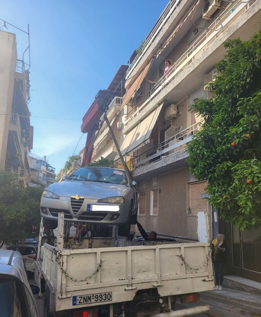Συνεχίζεται η απομάκρυνση εγκαταλελειμμένων οχημάτων στον Δήμο Βύρωνα 2 image 2
