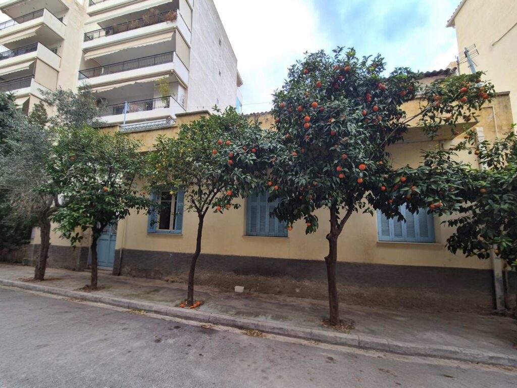 Το ξεχασμένο αντιαεροπορικό καταφύγιο της οδού Ατταλείας 2 spiti attaleias 33