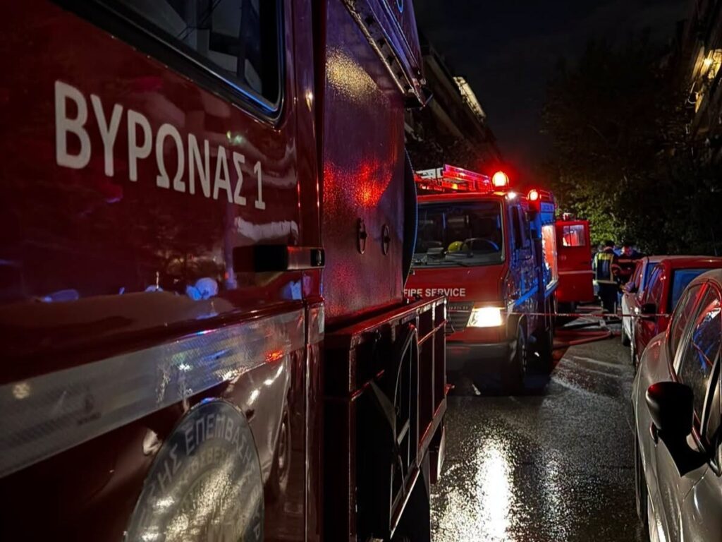 Άμεση επέμβαση Πυροσβεστικής και Εθελοντών σε πυρκαγιά διαμερίσματος στον Βύρωνα 1 fotia vironas